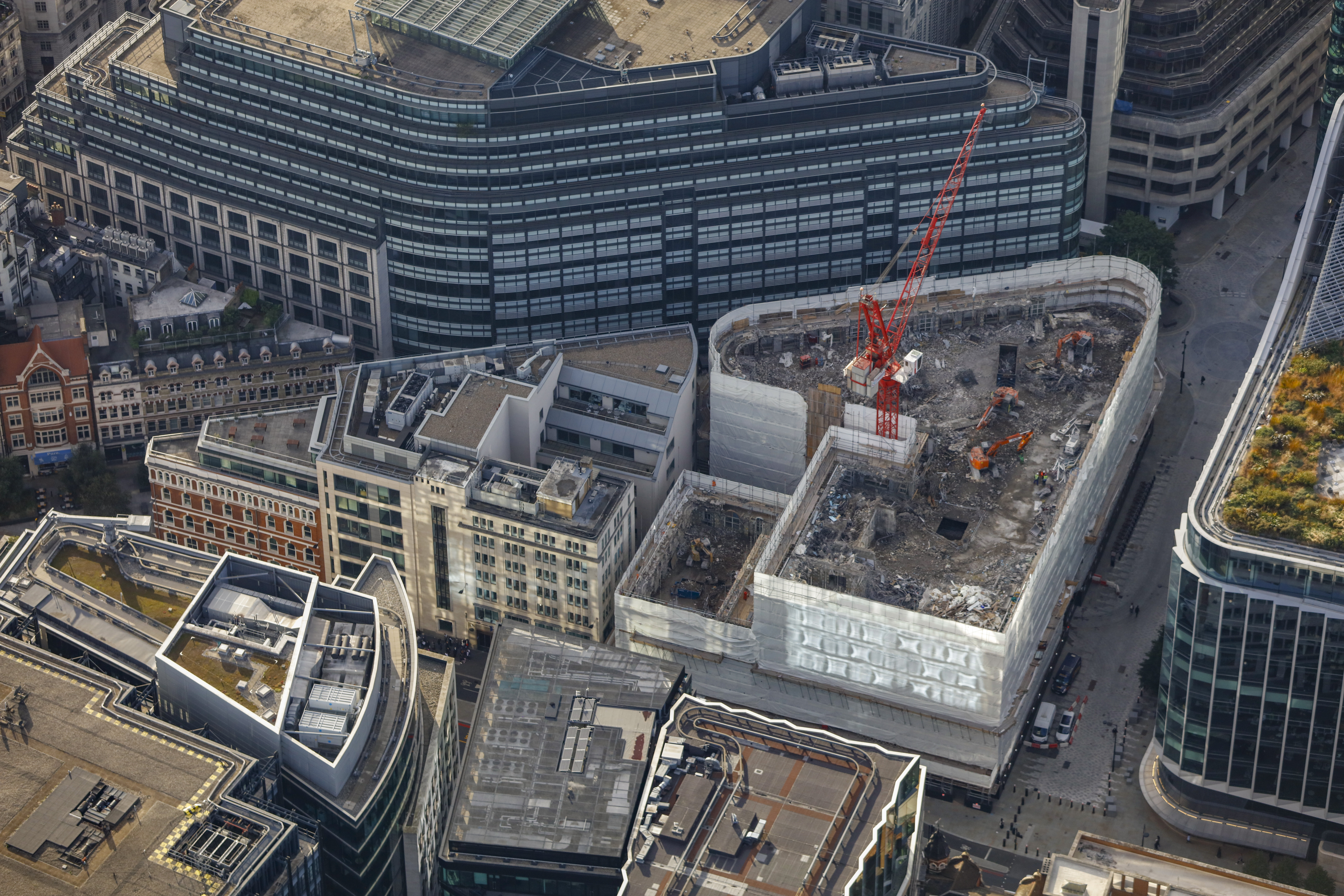 Stonecutter Tower crane